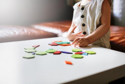 Come incoraggiare le abilità motorie grossolane nel tuo bambino