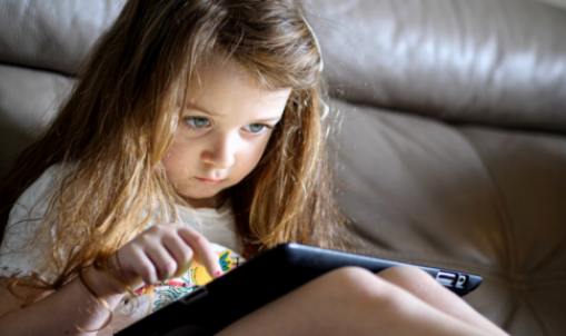 Il ruolo degli eBook interattivi nello stimolare lo sviluppo sensoriale